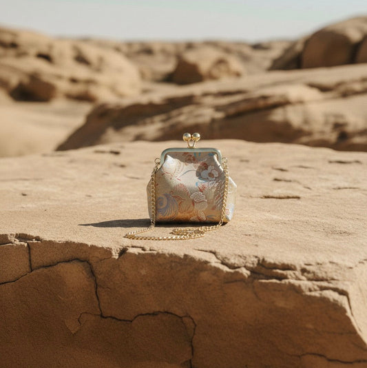 Luxe Petite: JIN YÚN