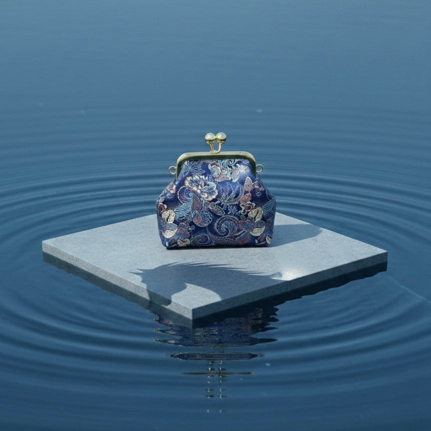 Luxe Petite: LAN YÚN