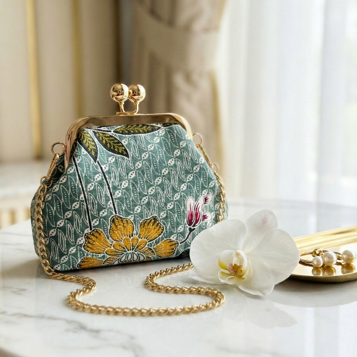 Luxe Petite: Verdant